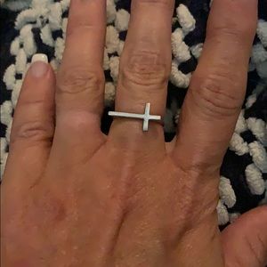 Cross ring, sterling silver, Size 6.